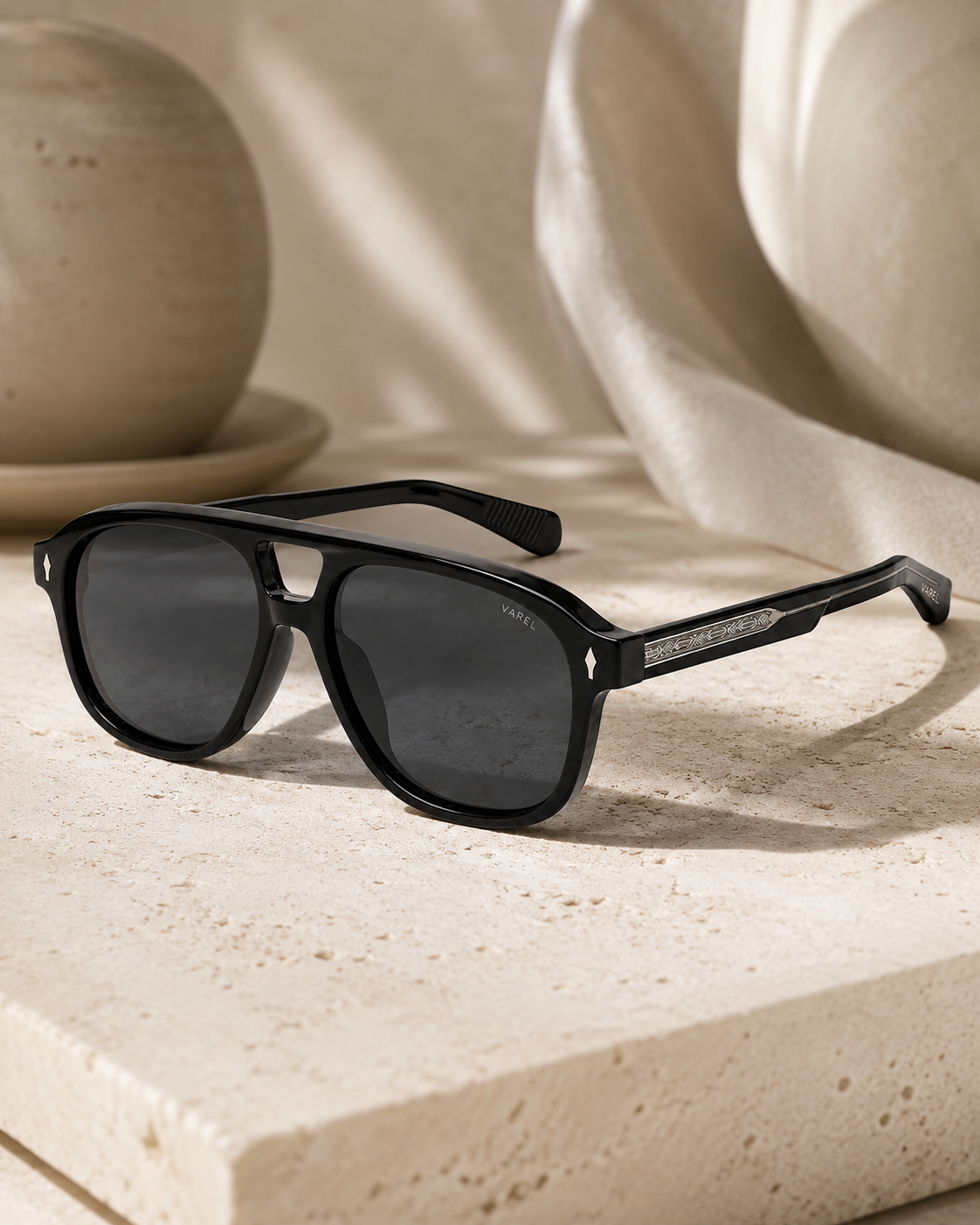 REGENT | Onyx Noir